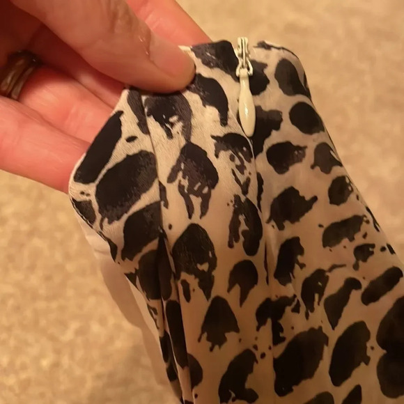 CLASSIQUES Entier silk black and white woman’s top - Picture 8 of 11